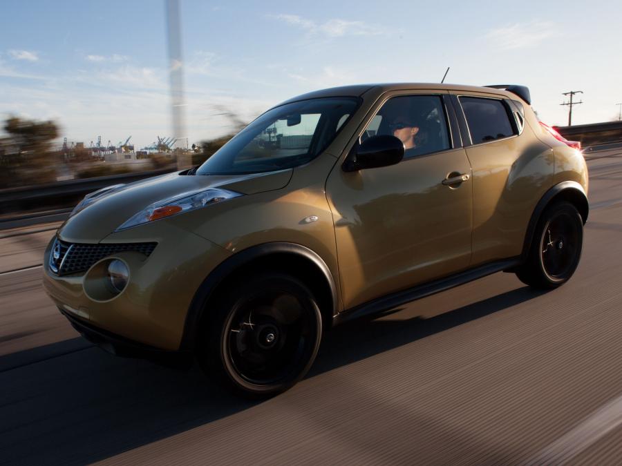  Nissan Juke Midnight Edition 2012 года  (фото 16 из 23)